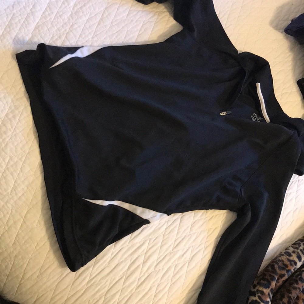 Long sleeve gym top
